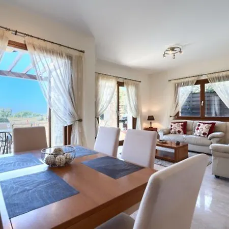 Villa “imagine Renting This Luxury With Golf Course Views”kornos *