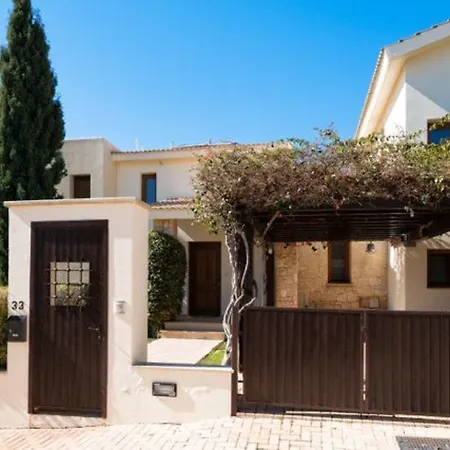 “imagine Renting This Luxury With Golf Course Views”kornos *